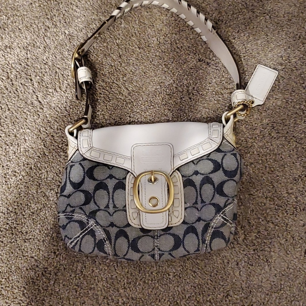 Purse - Coach purse